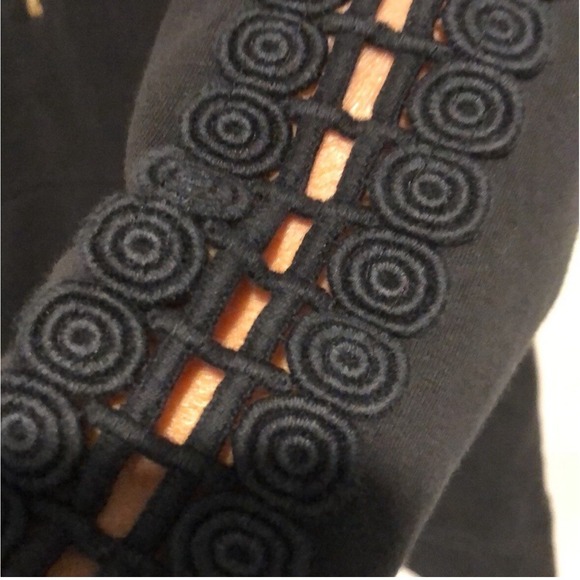 Lily Pulitzer Embroided Popover Black XS - Picture 9 of 9